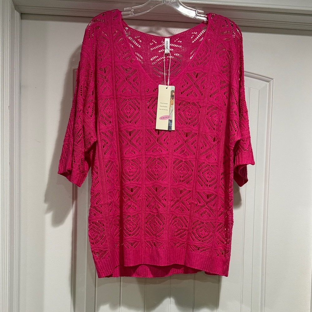 Dokotto Women's Crochet Top Size XL.